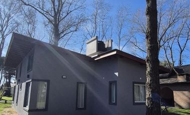 Casa en venta - 3 Dormitorios 2 Baños - Costa del Este