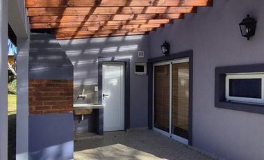 Casa en venta - 3 Dormitorios 2 Baños - Costa del Este