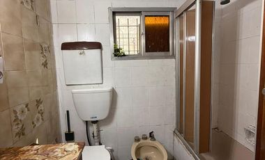 Casa en  Lanus  - 3 ambientes  - Lote propio
