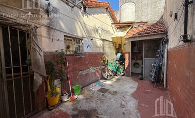 Casa en  Lanus  - 3 ambientes  - Lote propio