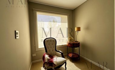 Casa en Venta, 4 dormitorios   escritorio   dep. Barrio Altamira, Tigre