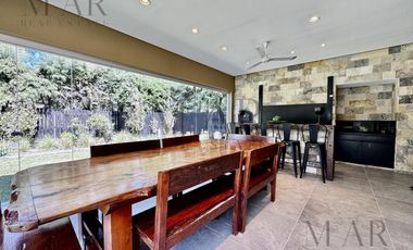 Casa en Venta, 4 dormitorios   escritorio   dep. Barrio Altamira, Tigre