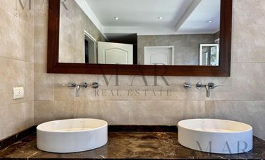 Casa en Venta, 4 dormitorios   escritorio   dep. Barrio Altamira, Tigre