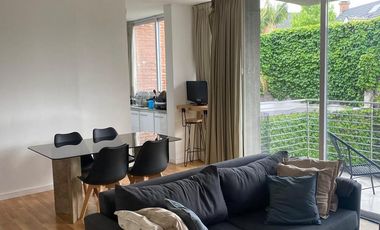 ALQUILER-La Lucila-2 y 1/2 amb.-Muy lindo! balcon-vista a jardines-2 bñs-AA-2 cocheras-70m2