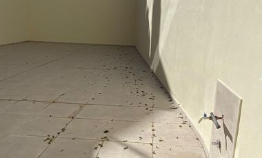 LOCAL en ALQUILER - Apto Gastronomía - 130m2 cubiertos y 100m2 descubiertos.