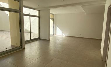 LOCAL en ALQUILER - Apto Gastronomía - 130m2 cubiertos y 100m2 descubiertos.