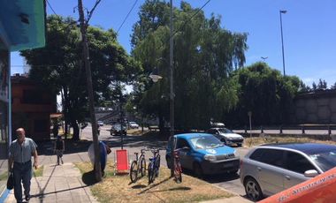 Edificio comercial en venta sobre colectora Vicente López