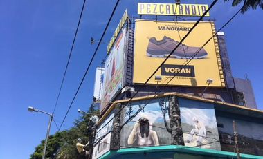 Edificio comercial en venta sobre colectora Vicente López