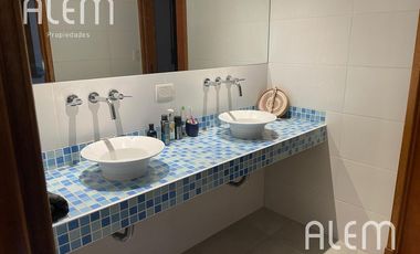 Excelente casa  en venta en Temperley Este | Lomas de Zamora