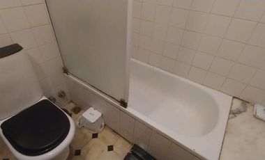 Casa de estilo en Temperley Este.