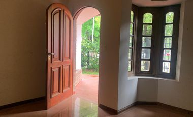 Local Lomas  San Isidro hipódromo a panamericana zona sanatorios