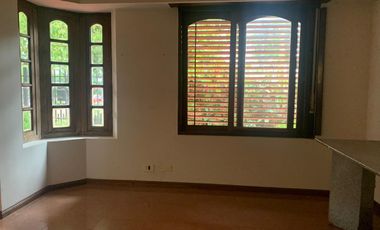 Local Lomas  San Isidro hipódromo a panamericana zona sanatorios