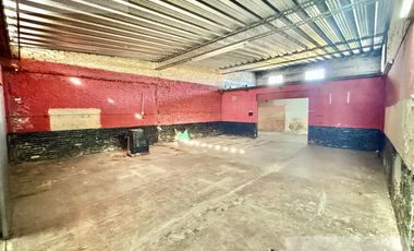 Local en venta sobre Av. San Martin Florencio Varela.