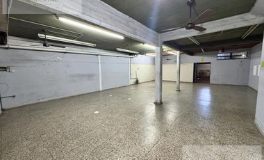 Local en venta sobre Av. San Martin Florencio Varela.