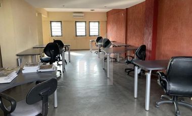 Edificio en venta - Martinez - Lote propio. 390 m2 - Frente a Unicenter.