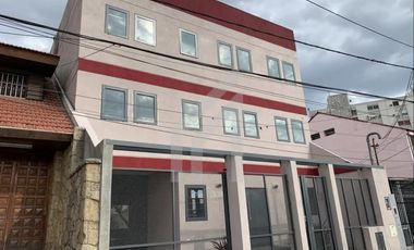 Edificio en venta - Martinez - Lote propio. 390 m2 - Frente a Unicenter.