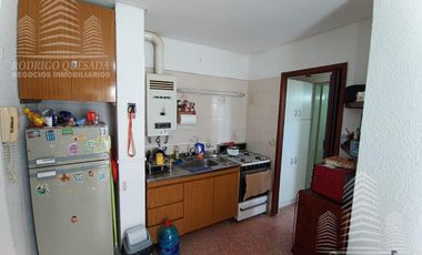 Cómodo 2 amb sobre Chiozza, a 100 mts del mar!!