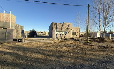 Venta - Casa a Estrenar en Barrio Don Emilio  - C096