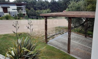 Casa en Venta Costa Esmeralda-Barrio Residencial I