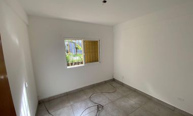 Departamento Emilio Mitre 352, Ezeiza