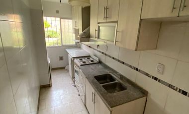 Departamento Emilio Mitre 352, Ezeiza