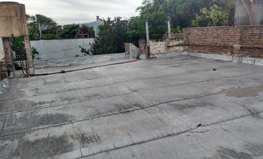 VENTA CASA 4 AMB 100  M2 JARDIN TERRAZA LANUS OESTE