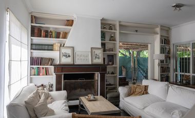 Casa en venta en barrio cerrado El Portal en San Isidro