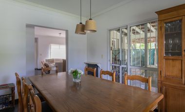 Casa en venta en barrio cerrado El Portal en San Isidro