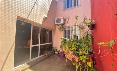 VENTA CASA 6 AMB 375 M2 PISCINA QUINCHO JARDÍN GARAGE LANUS