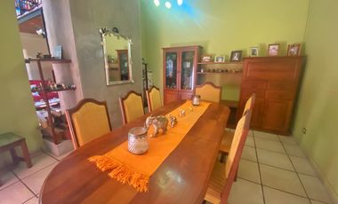 VENTA CASA 6 AMB 375 M2 PISCINA QUINCHO JARDÍN GARAGE LANUS