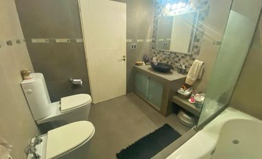 VENTA CASA 6 AMB 375 M2 PISCINA QUINCHO JARDÍN GARAGE LANUS