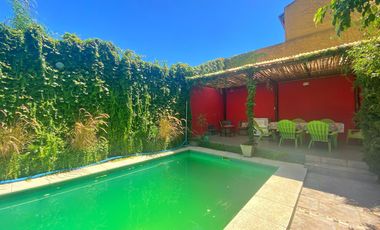 VENTA CASA 6 AMB 375 M2 PISCINA QUINCHO JARDÍN GARAGE LANUS