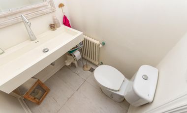 Casa en venta en Beccar, vias Libertador, con 1305 m2  de terreno, y 713 m2 cubiertos