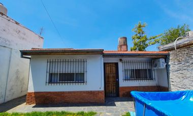 VENTA CASA C/LOCAL 3 AMB 263 M2 VALENTIN ALSINA
