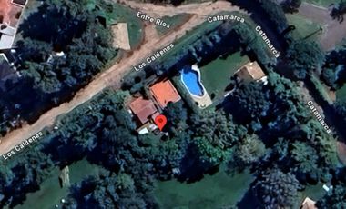 Casa en venta - 1 Dormitorio 2 Baños - Alberti