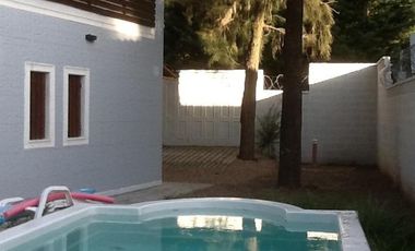 Casa en venta - 1 Dormitorio 2 Baños - Alberti