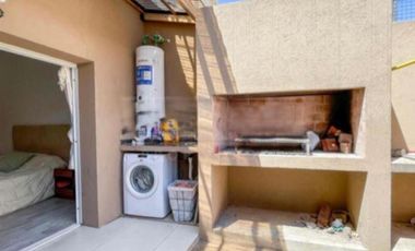 PH en venta - 2 Dormitorios 1 Baño - 98Mts2 - Munro