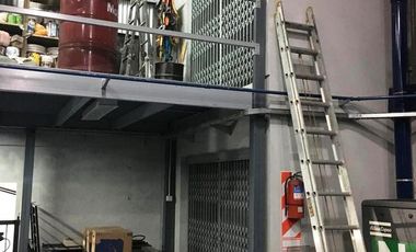 Galpón de 947 m2 cub en Sarandí