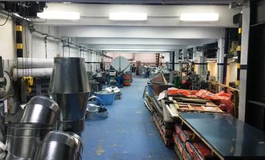 Galpón de 947 m2 cub en Sarandí