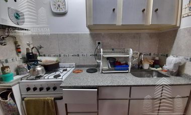 CONFORTABLE DPTO. 2 AMB. CENTRO DE SAN BDO.