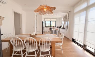 Venta - Casa 6 ambientes - Arenas del Sur
