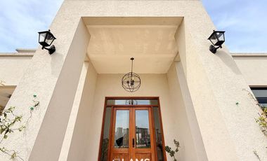 Venta - Casa 6 ambientes - Arenas del Sur