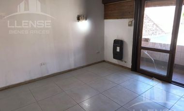 Casa 4 ambientes en venta - Quilmes Oeste