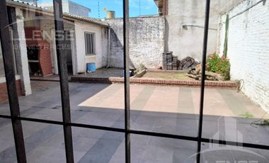 Casa 4 ambientes en venta - Quilmes Oeste