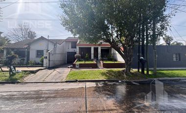 Casa 4 ambientes en venta - Quilmes Oeste