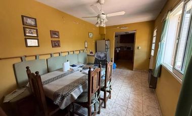 Casa en venta - 6 Dormitorios 4 Baños - Tolosa