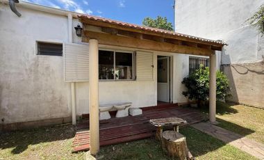 Casa en venta - 6 Dormitorios 4 Baños - Tolosa