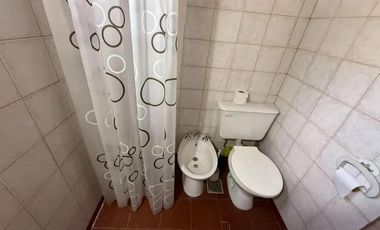 Casa en venta - 6 Dormitorios 4 Baños - Tolosa