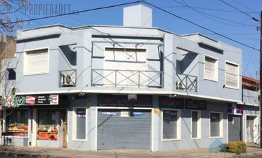 Locales y Propiedad de 5 ambientes. Ideal Inversor