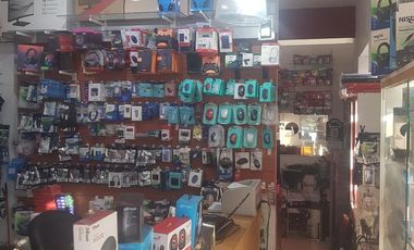 Locales y Propiedad de 5 ambientes. Ideal Inversor